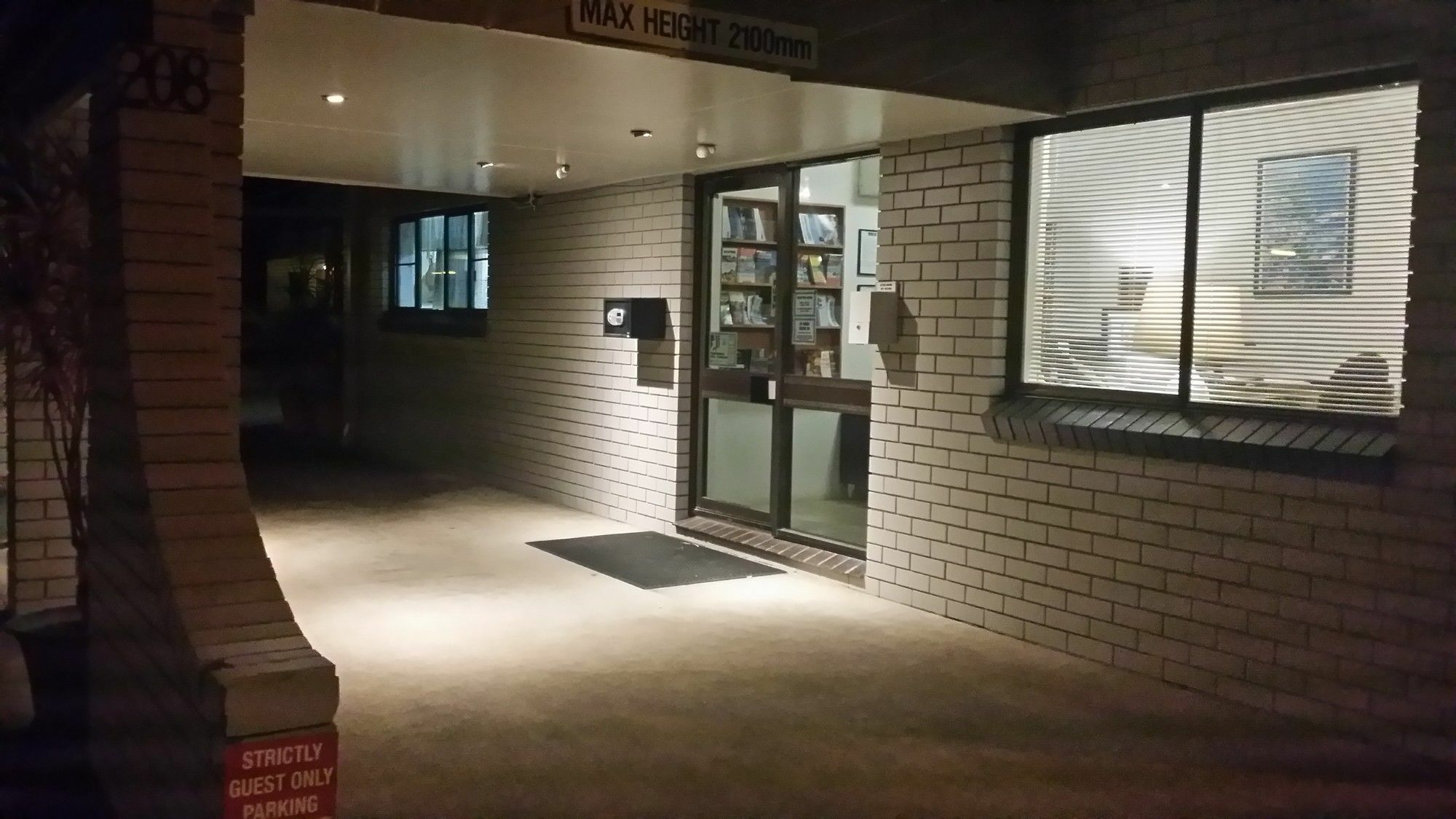 Mackay Motor Inn エクステリア 写真