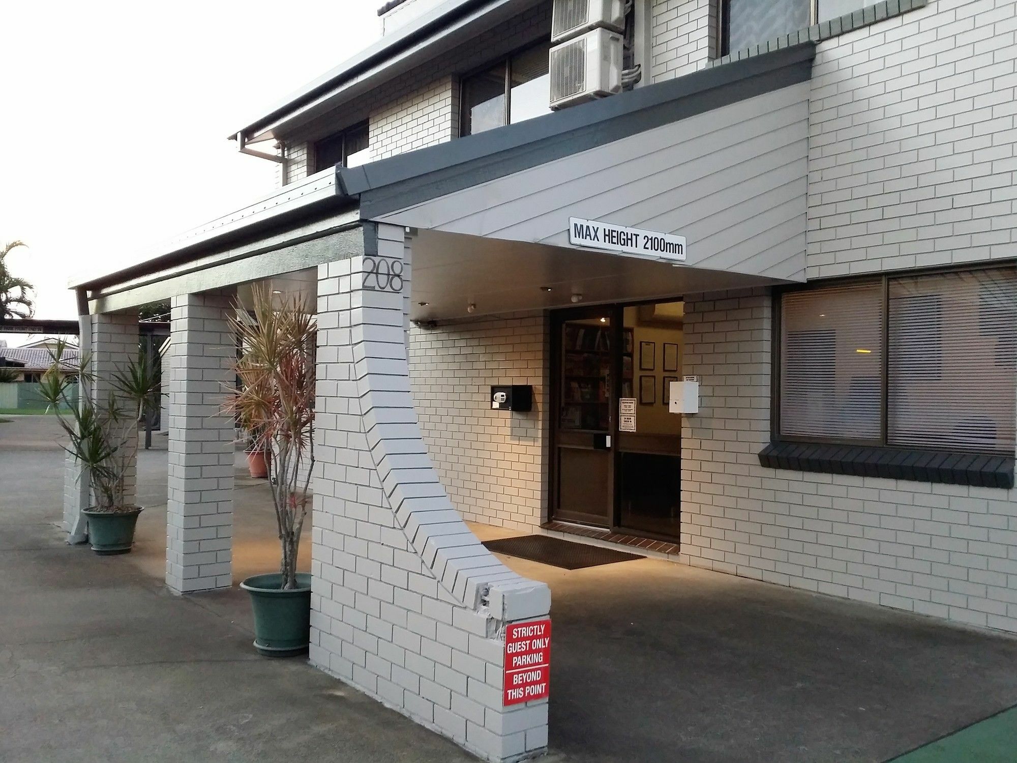 Mackay Motor Inn エクステリア 写真